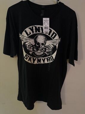 Black rock tee